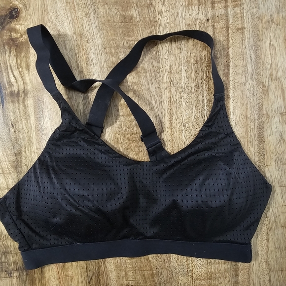 Six Victoria Secret Sports Bras 32C - Picture 16 of 16